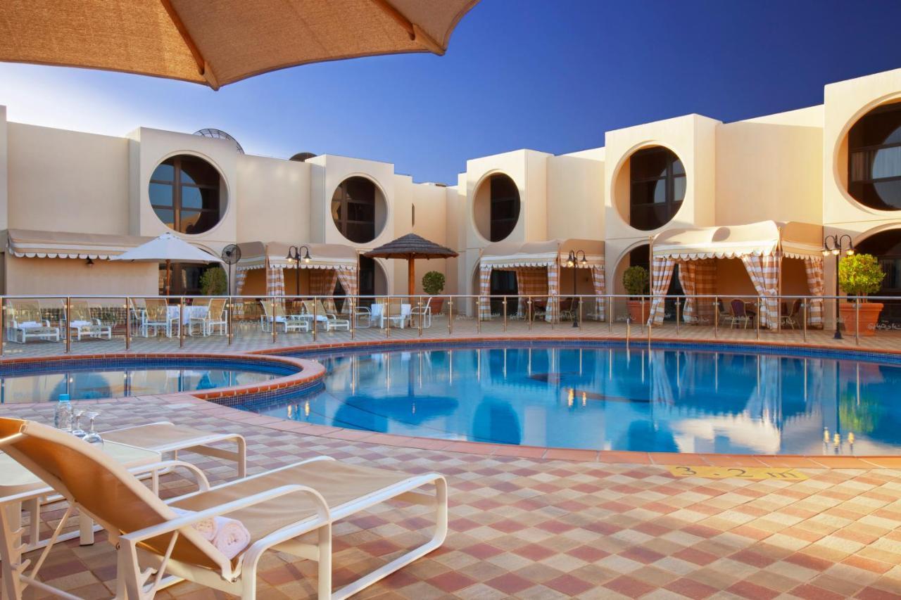 Holiday Inn Yanbu By Ihg Экстерьер фото